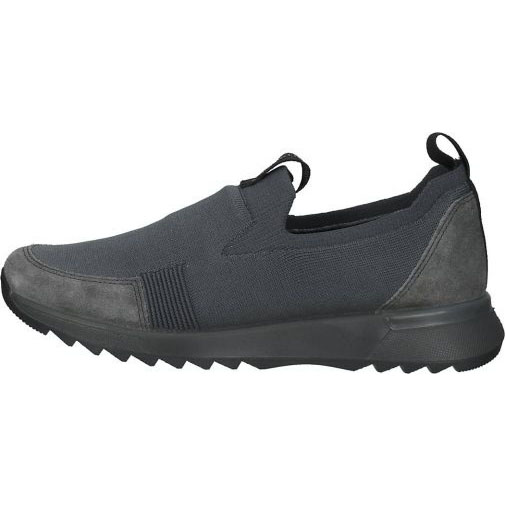 ara Slipper