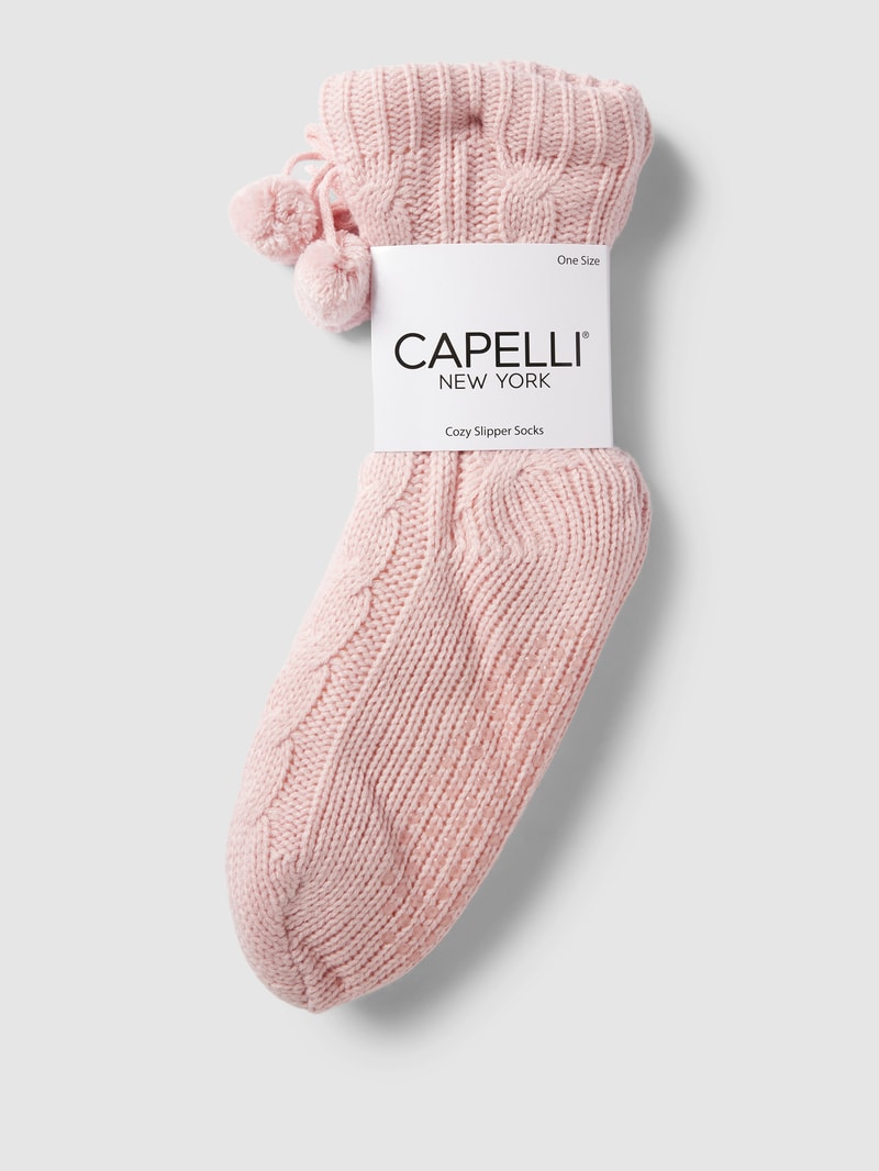 Stricksocken mit Bommeln in hellrosa