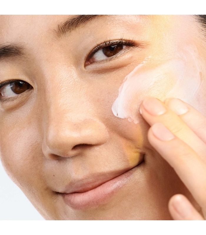 Clinique-EVEN BETTER CLINICAL™-Crème Hydratante Illuminatrice