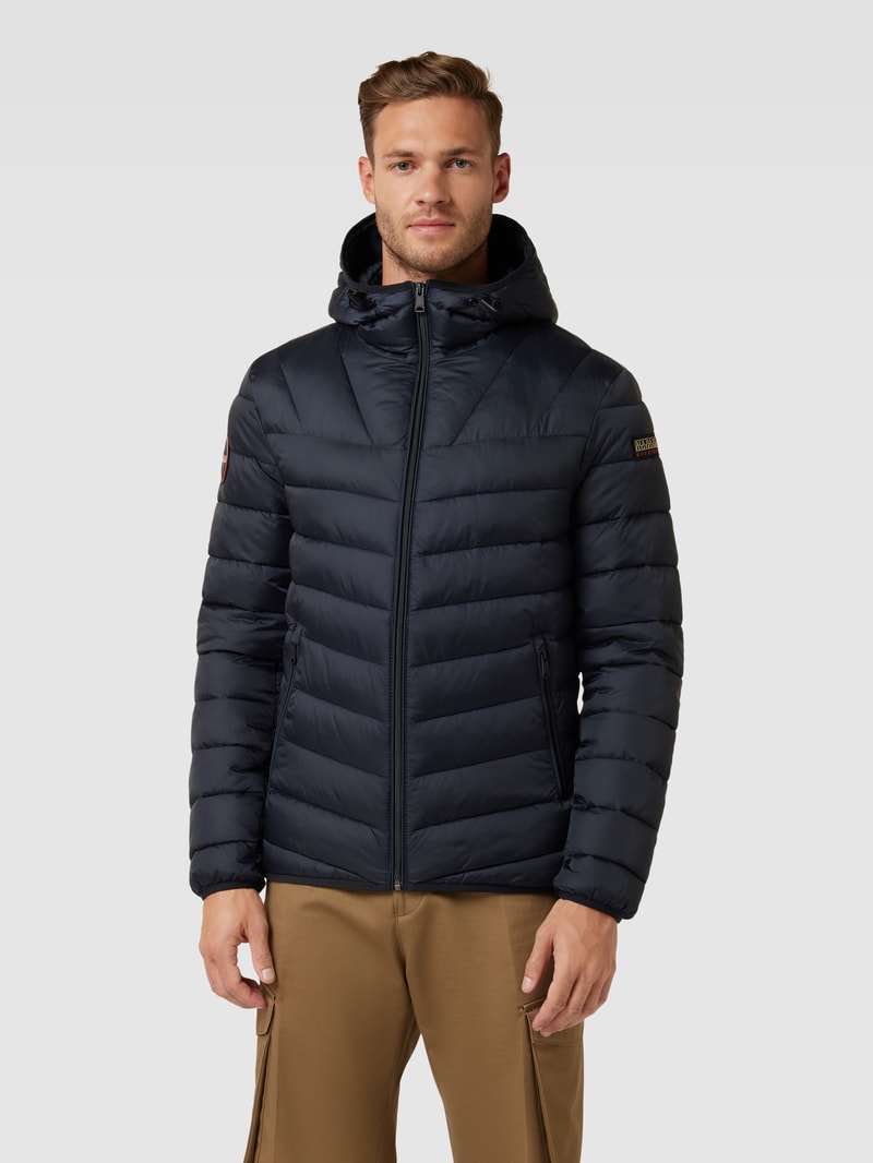 Steppjacke mit Kapuze Modell 'AERONS' in schwarz