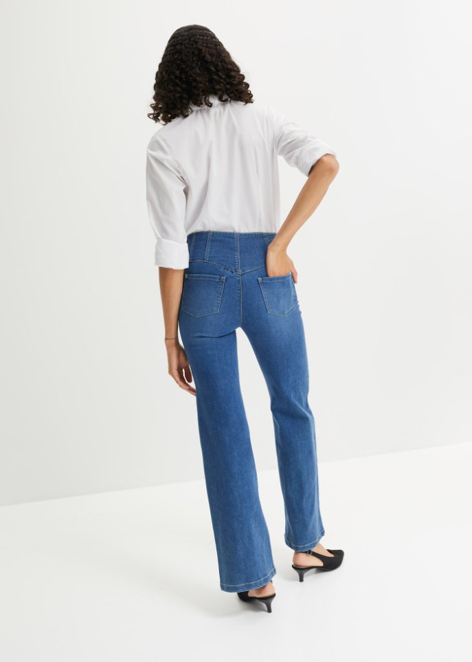 Schlagjeans Highwaist mit recyceltem Polyester