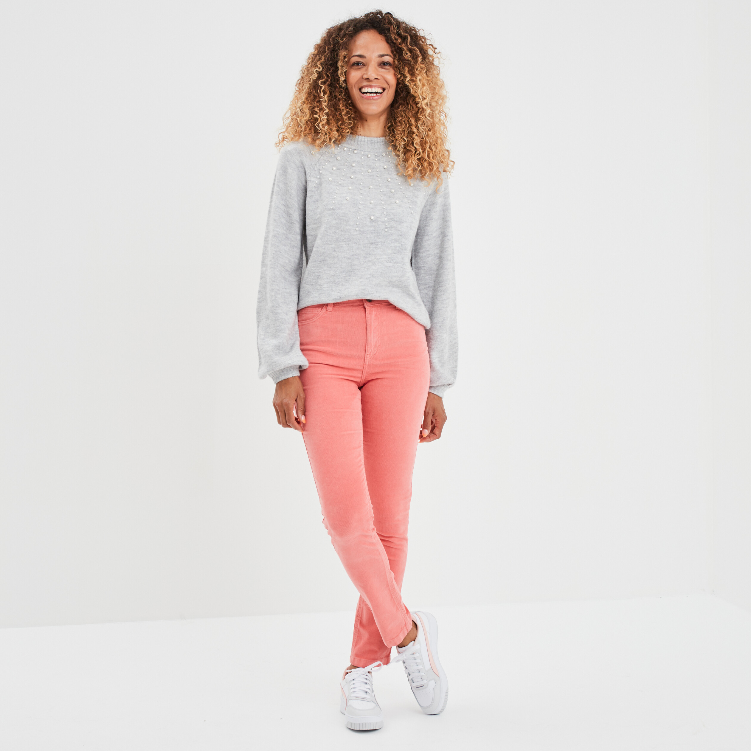 Pull avec perles et manches ballons gris clair femme | La Halle