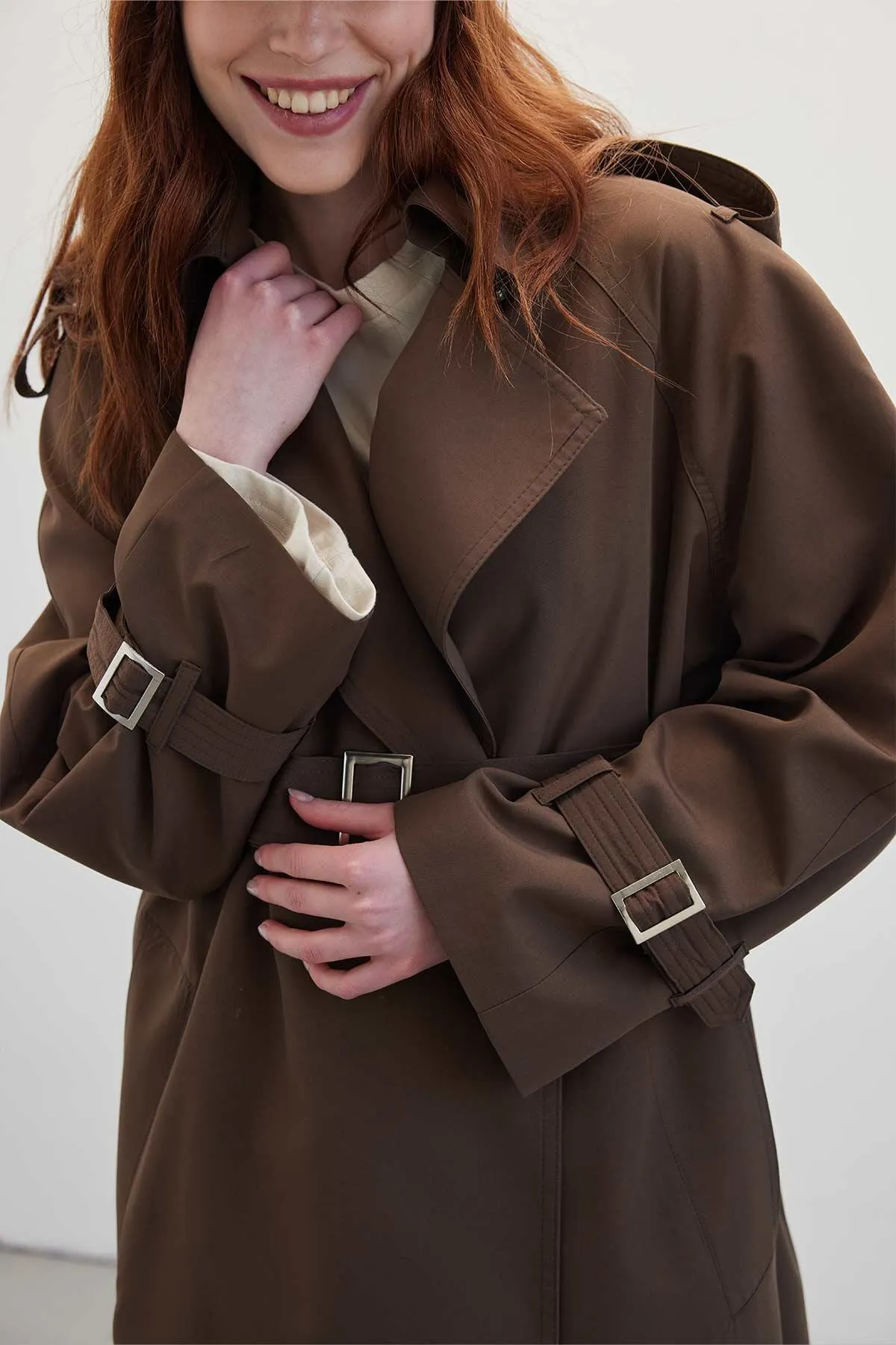 Manuka  FLIEßENDER TRENCHCOAT MIT GÜRTEL, BITTERBRAUN