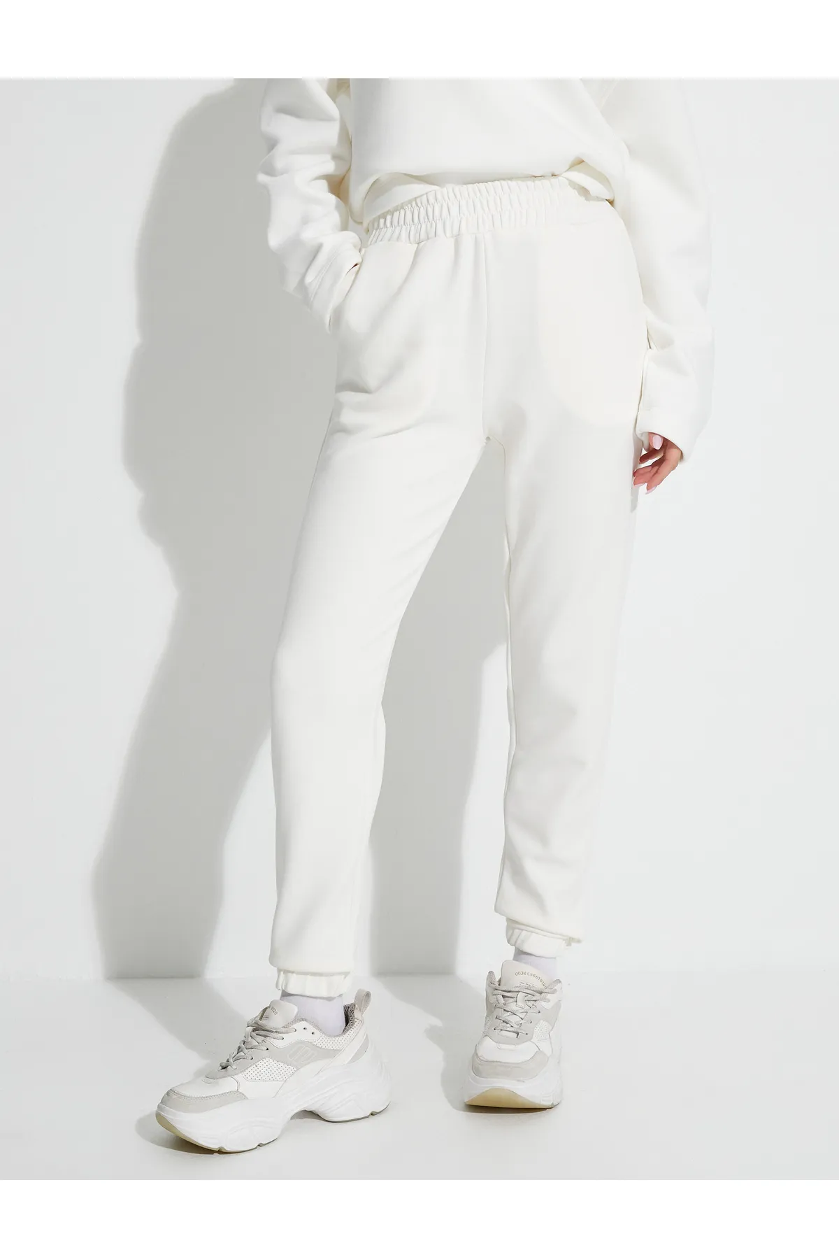 Koton  Basic-Jogger-Jogginghose mit Tasche, Taillenschnürung, Modalstoff, weiche Handstruktur