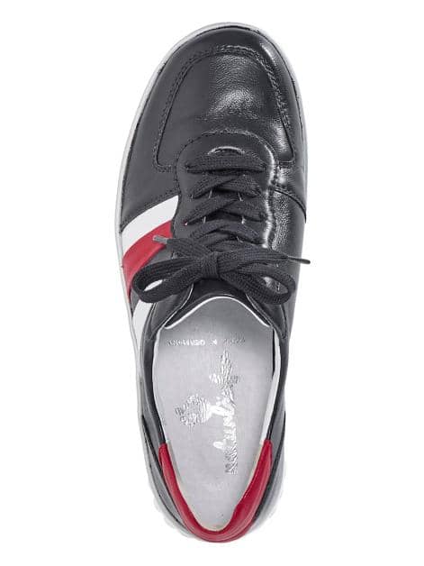 Schnürschuh