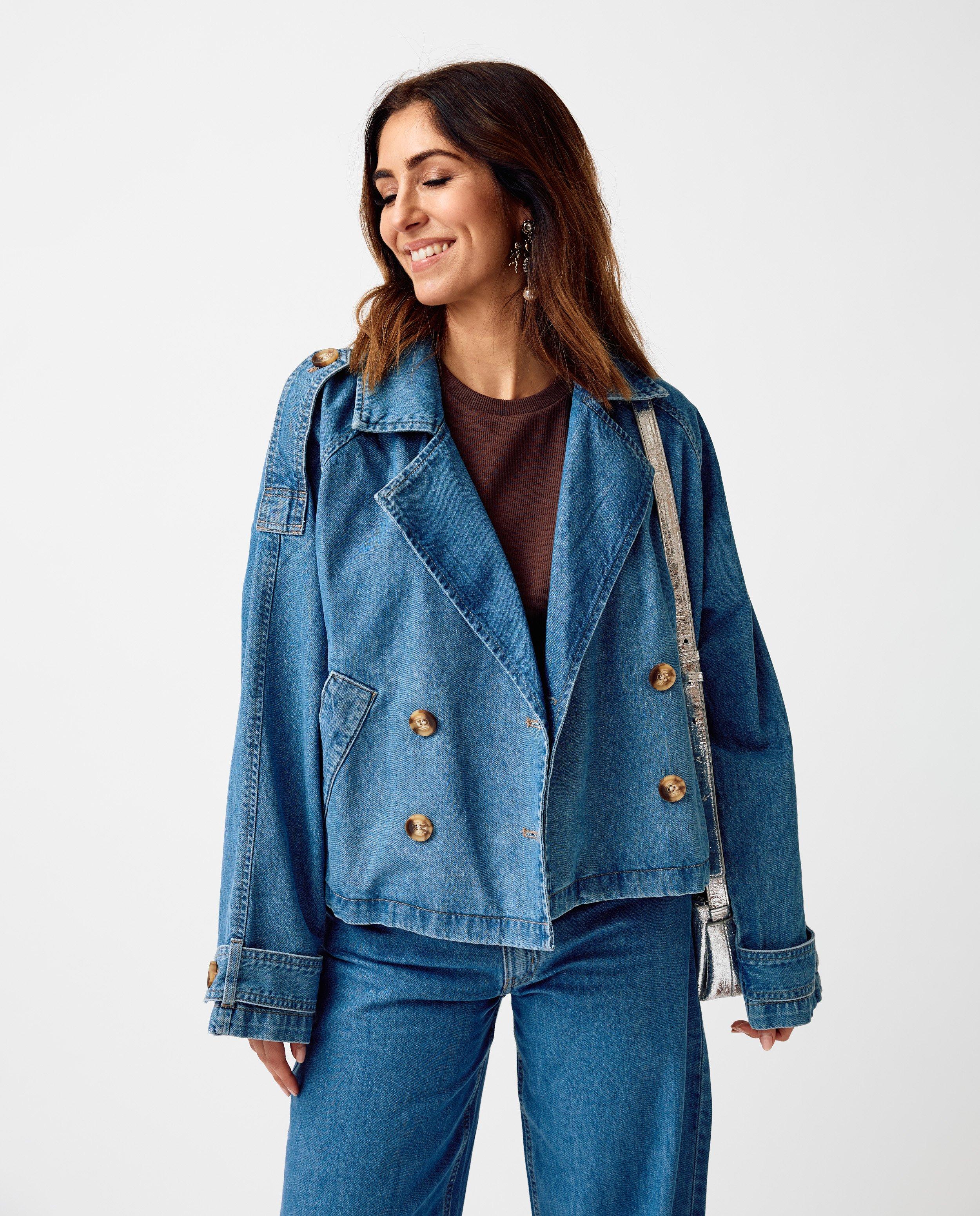 Trench scurt din denim Kim Van Oncen, croială supradimensionată, albastru
