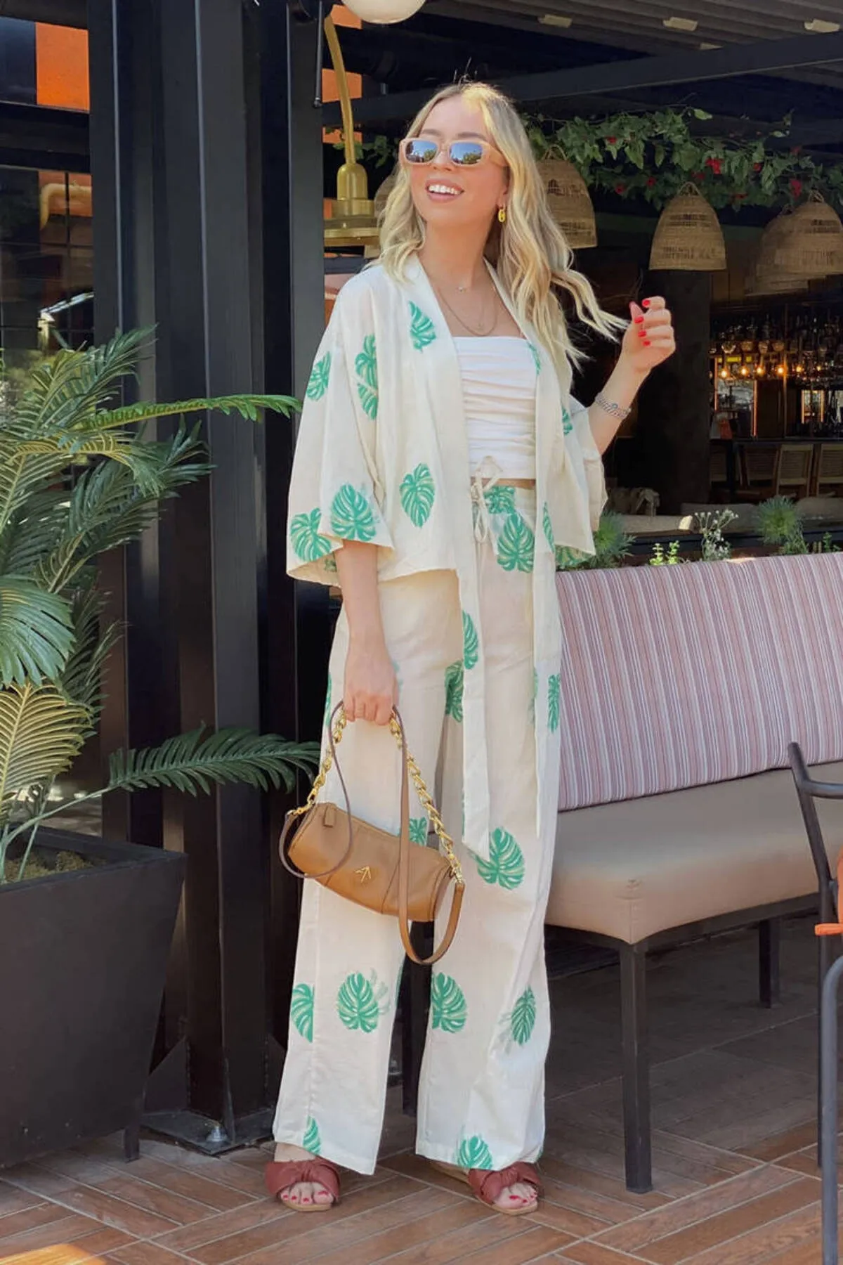 Laluvia  Kimono-Set mit grünem Blattmuster