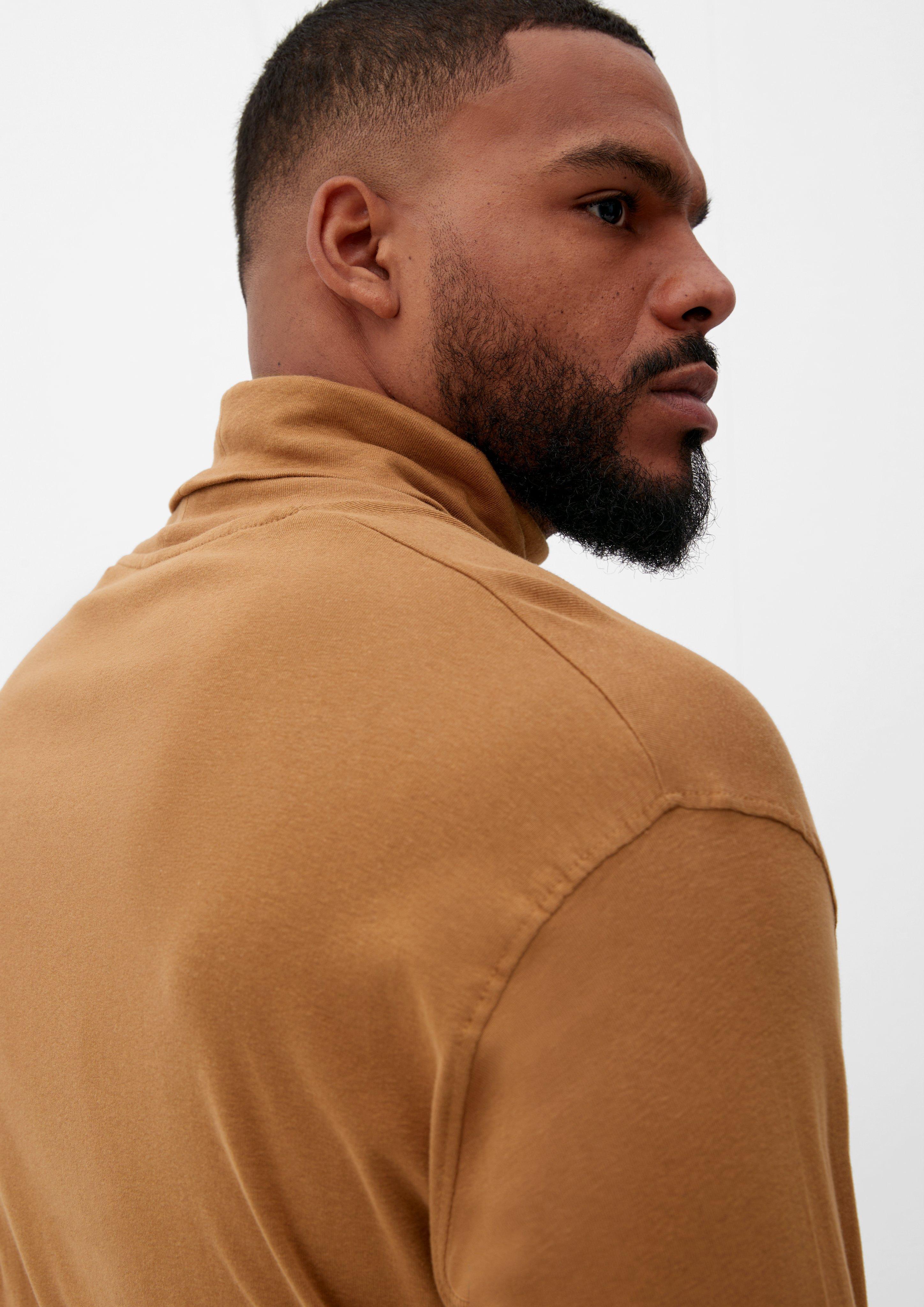 Geripptes Longsleeve mit Turtleneck  2124863-8469