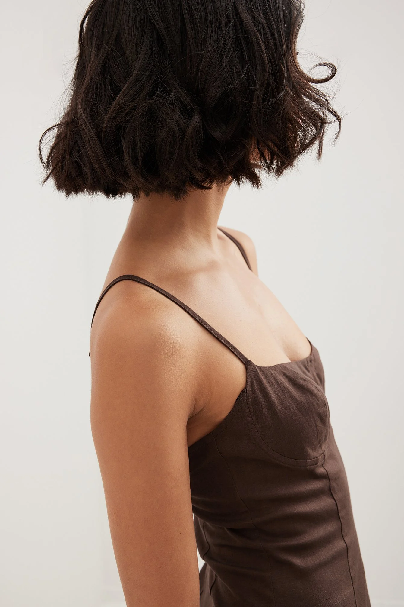 Midikleid mit Körbchendetails