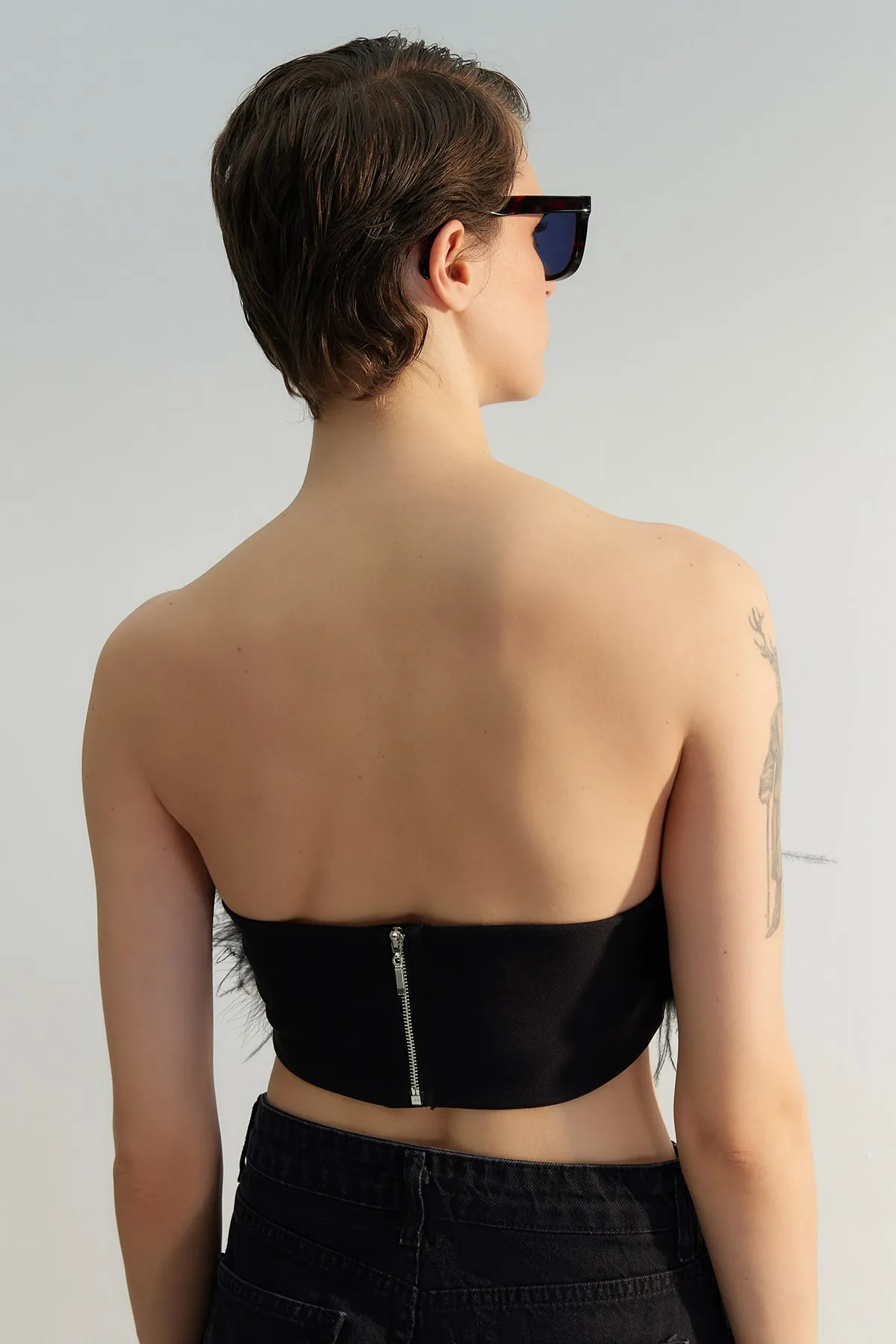 Trendyol Collection  Schwarzes, bauchfreies, gewebtes Bustier-Bustier TPRSS23BS00120