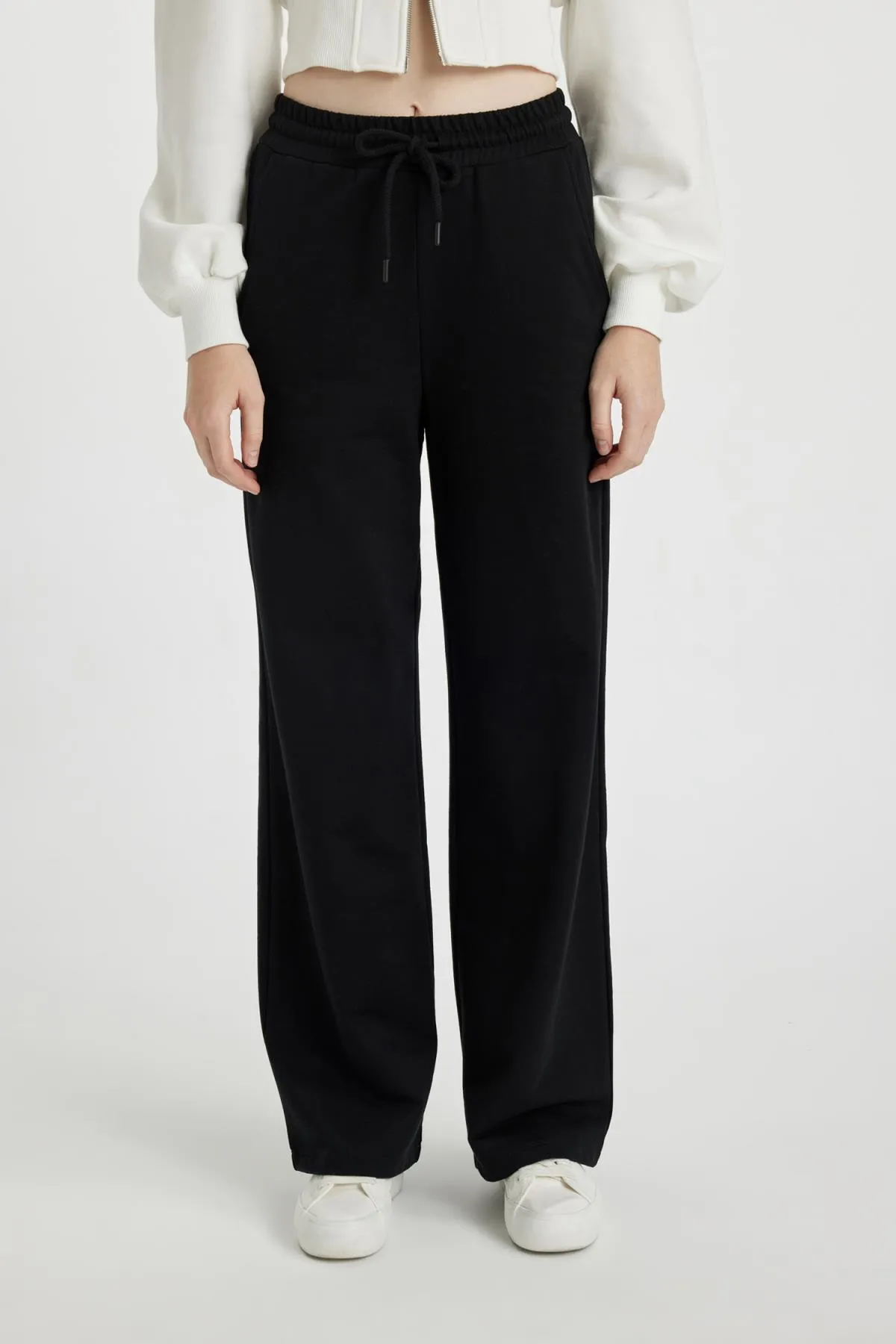 DeFacto  Coole Jogginghose mit weitem Bein B3345ax23wn