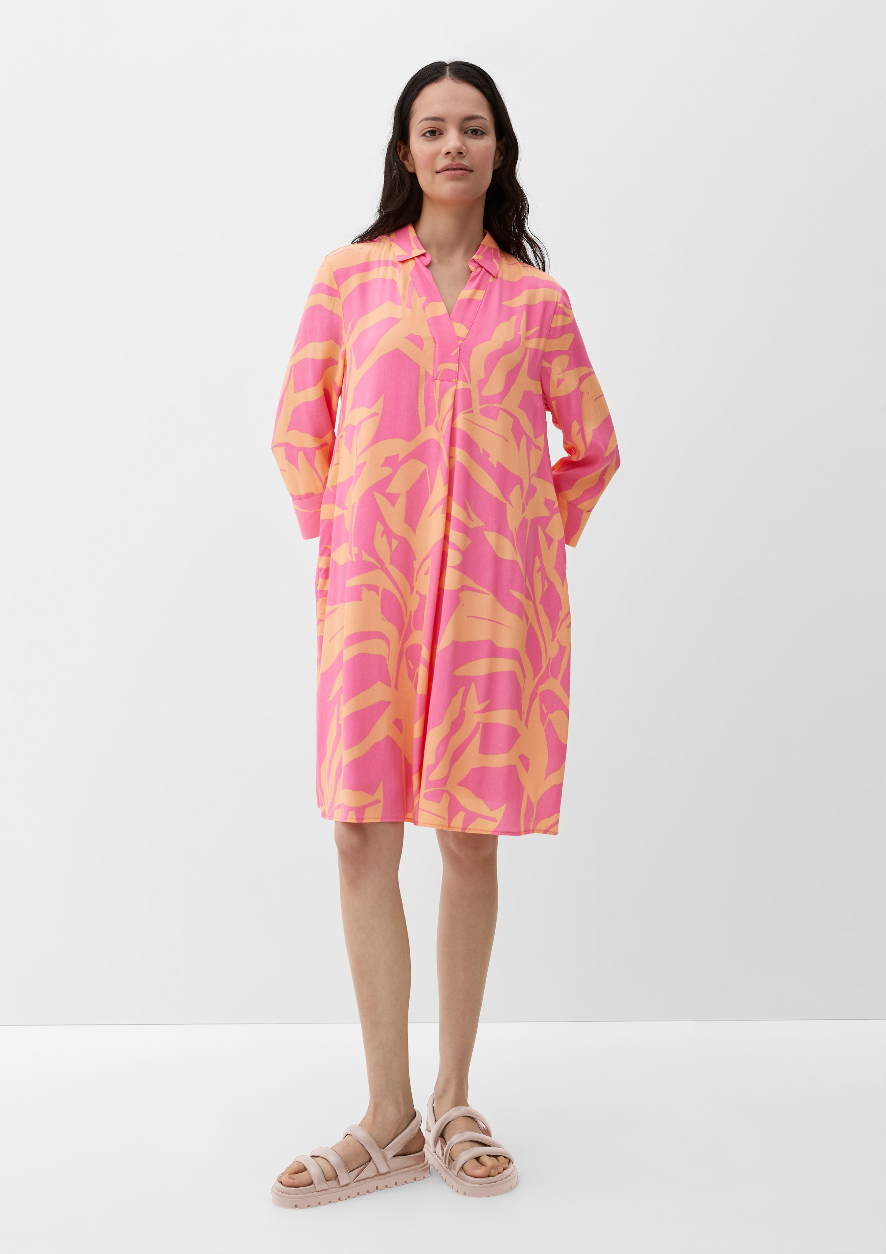 Viskosekleid mit Crêpestruktur  2131927-44A3
