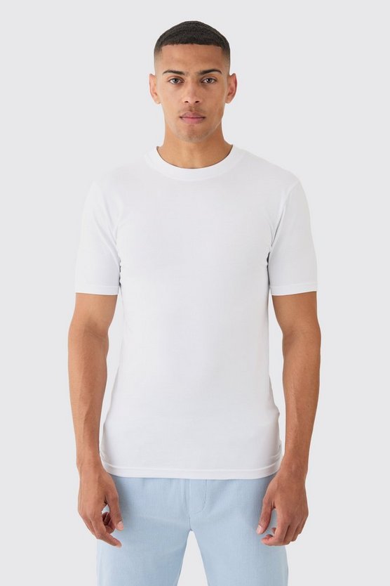 Basic Muscle-Fit T-Shirt