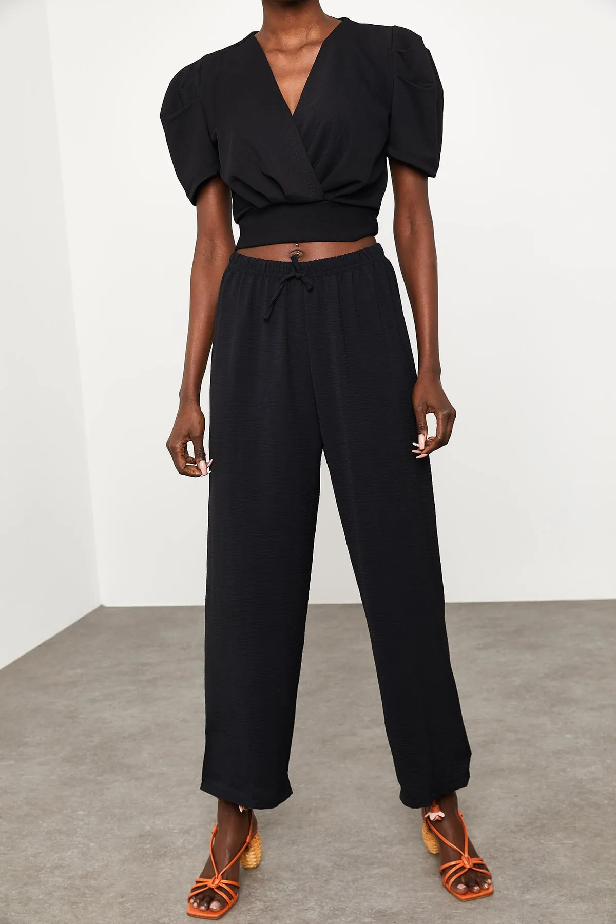 XHAN  Schwarze lässige Leinenhose für Damen 1KZK5-11605-02