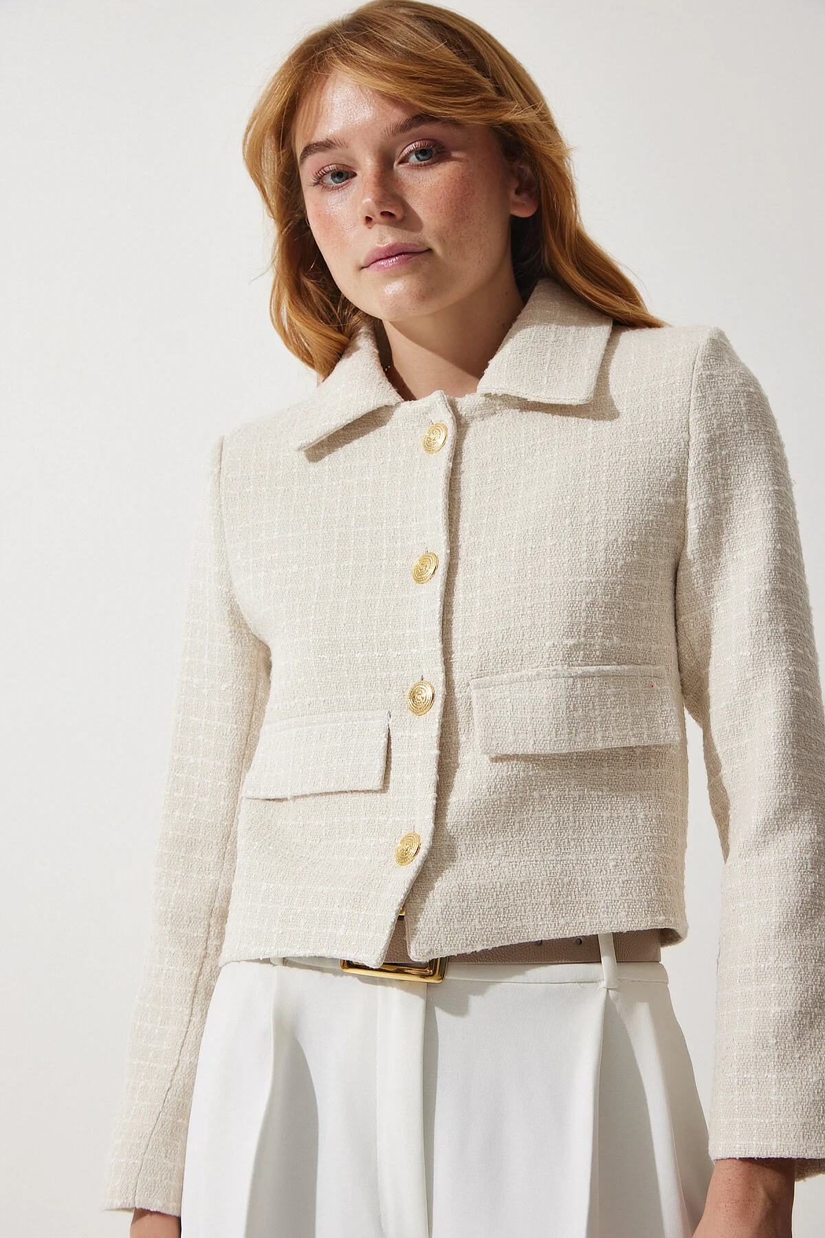 Happiness İstanbul  Kurzer Tweed-Blazer für Damen in Knochenform, TO00039