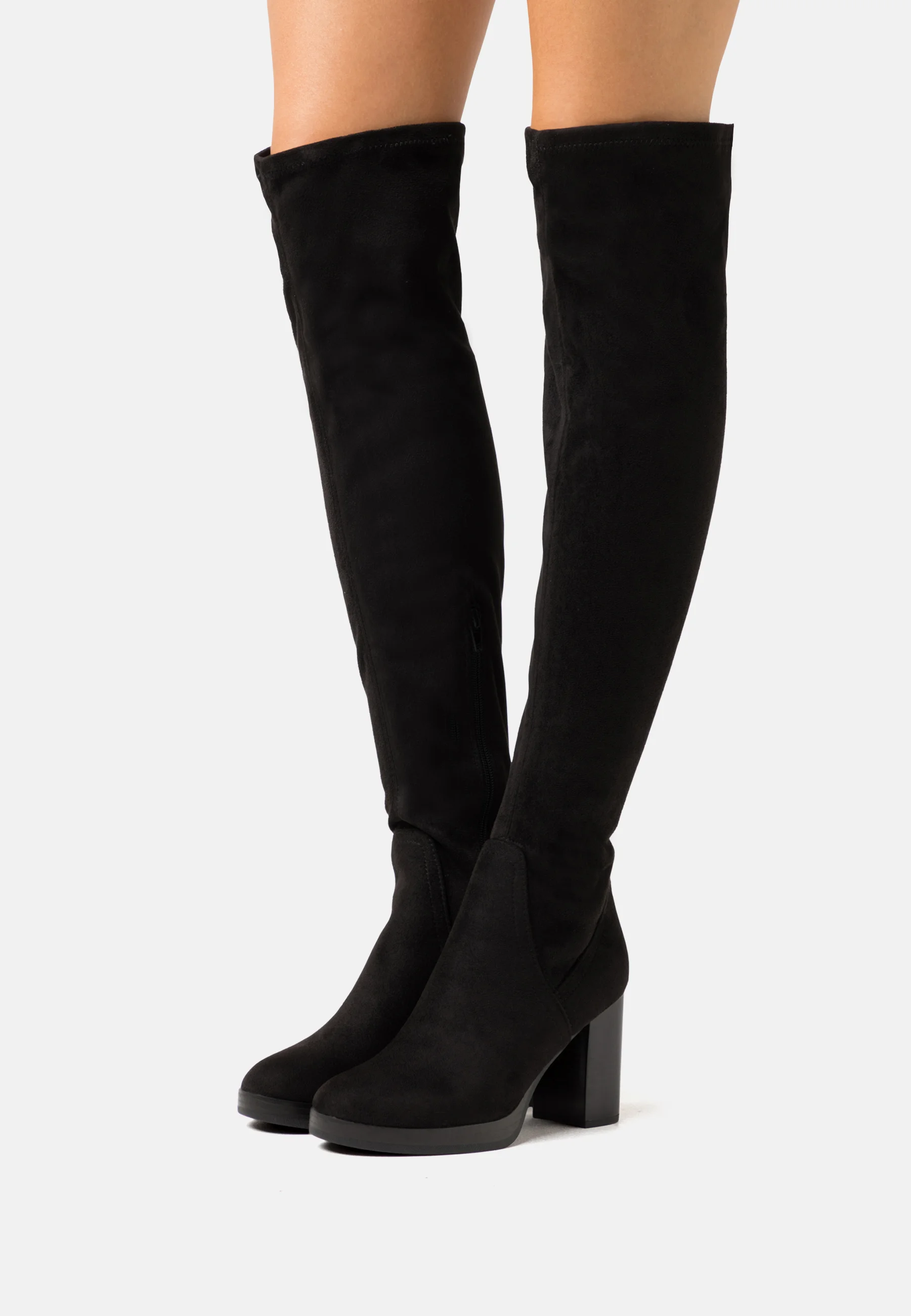 Botas por encima de la rodilla de Anna Field