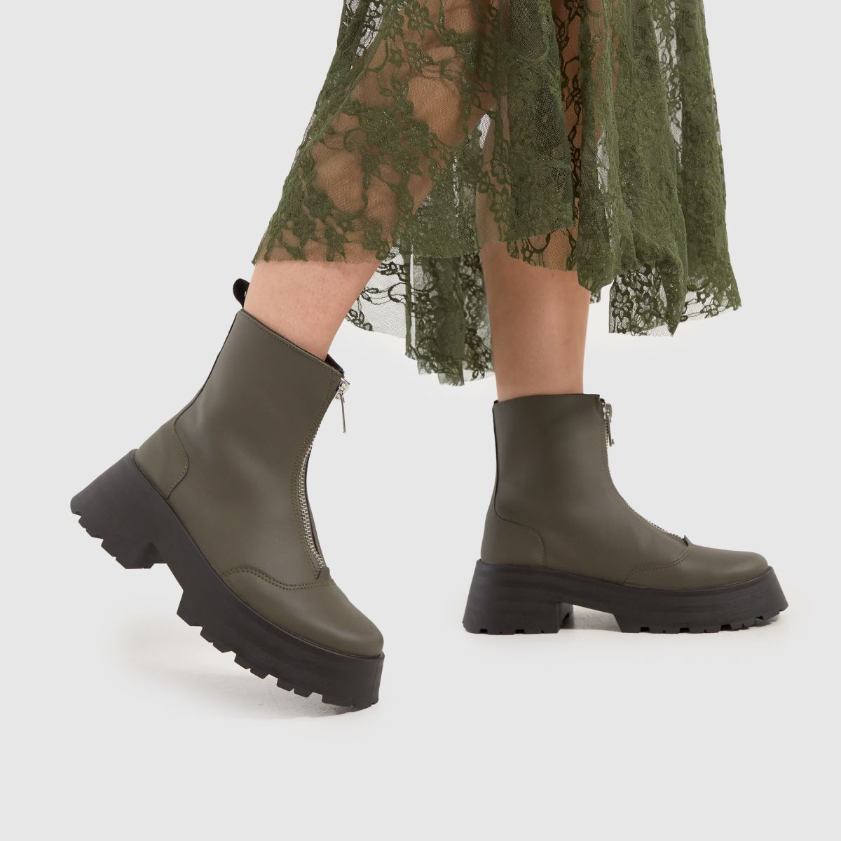 Schuh Arnold – Khakifärgade grova stövlar med dragkedja framtill