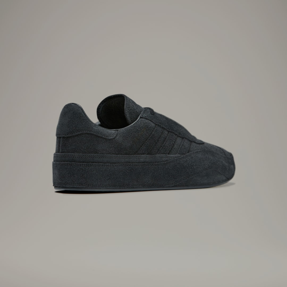 Y-3 Gazelle IE3239 / schwarz