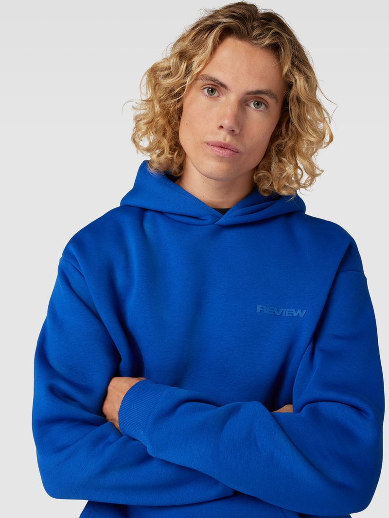 Hoodie mit Label-Print in royalblau