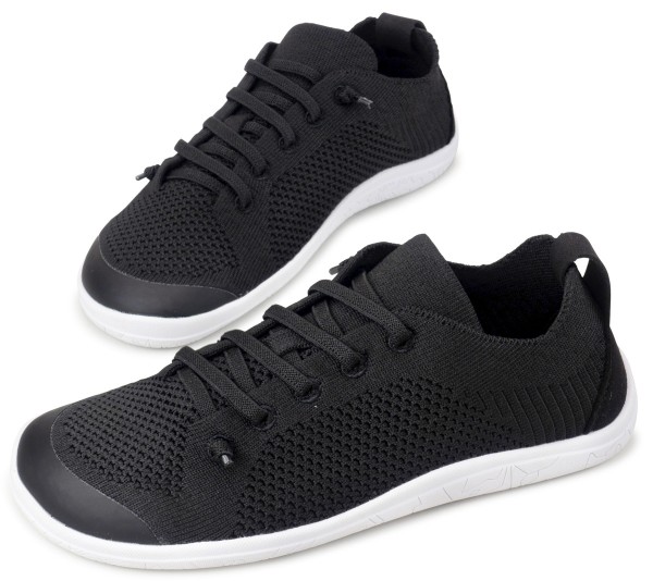 Reima ~ Astelu LowCut Sneaker ~ Black