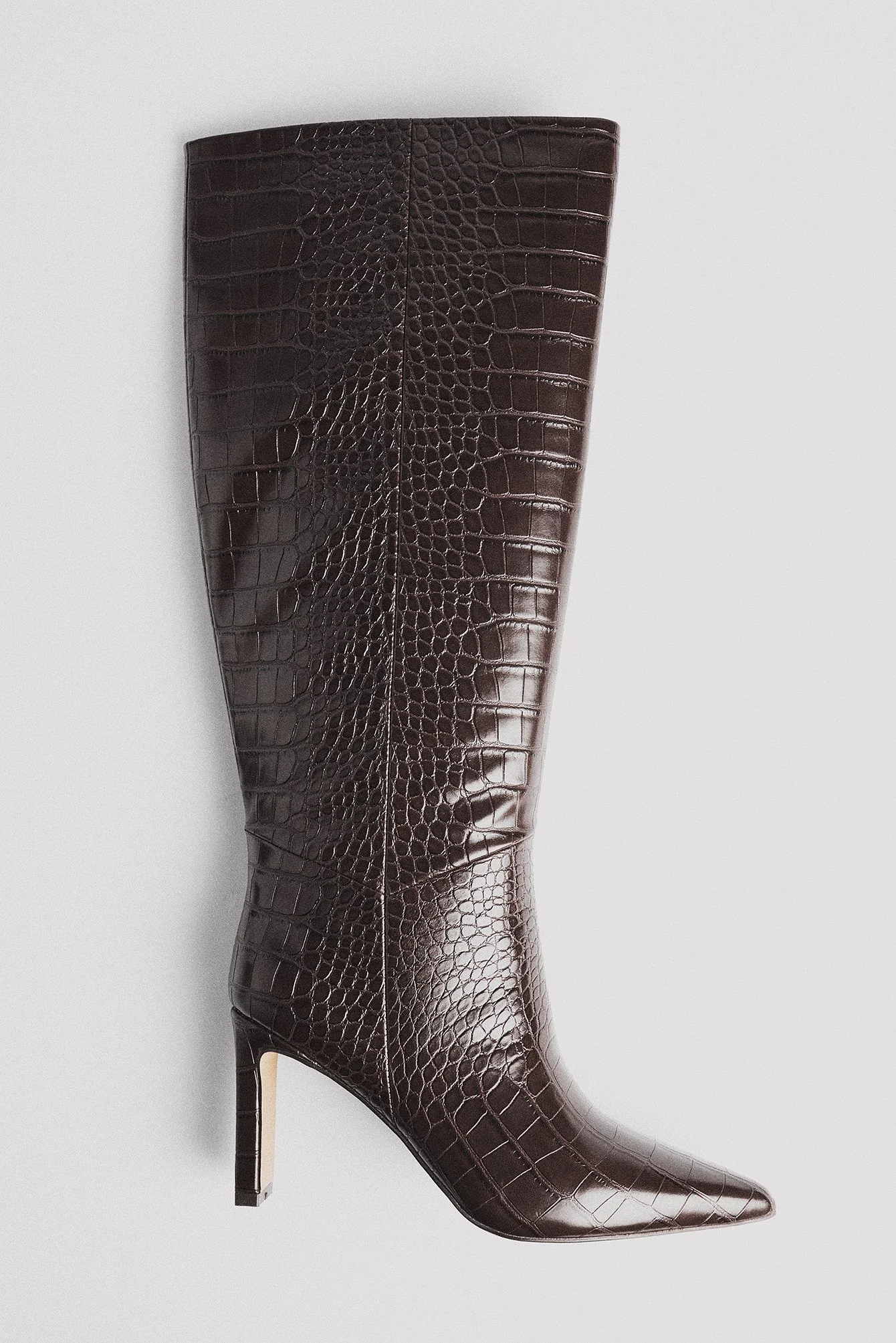 Spitz zulaufende Croc-Stiefel