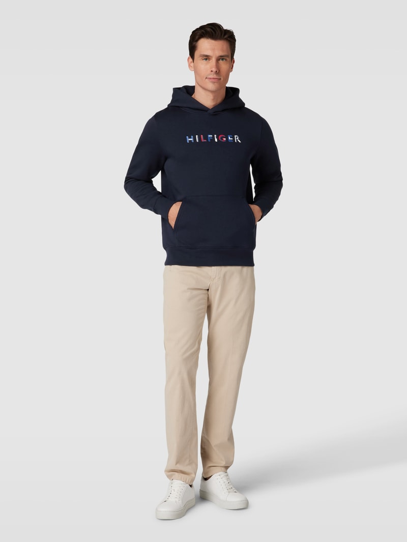 Hoodie mit Label-Print in marineblau