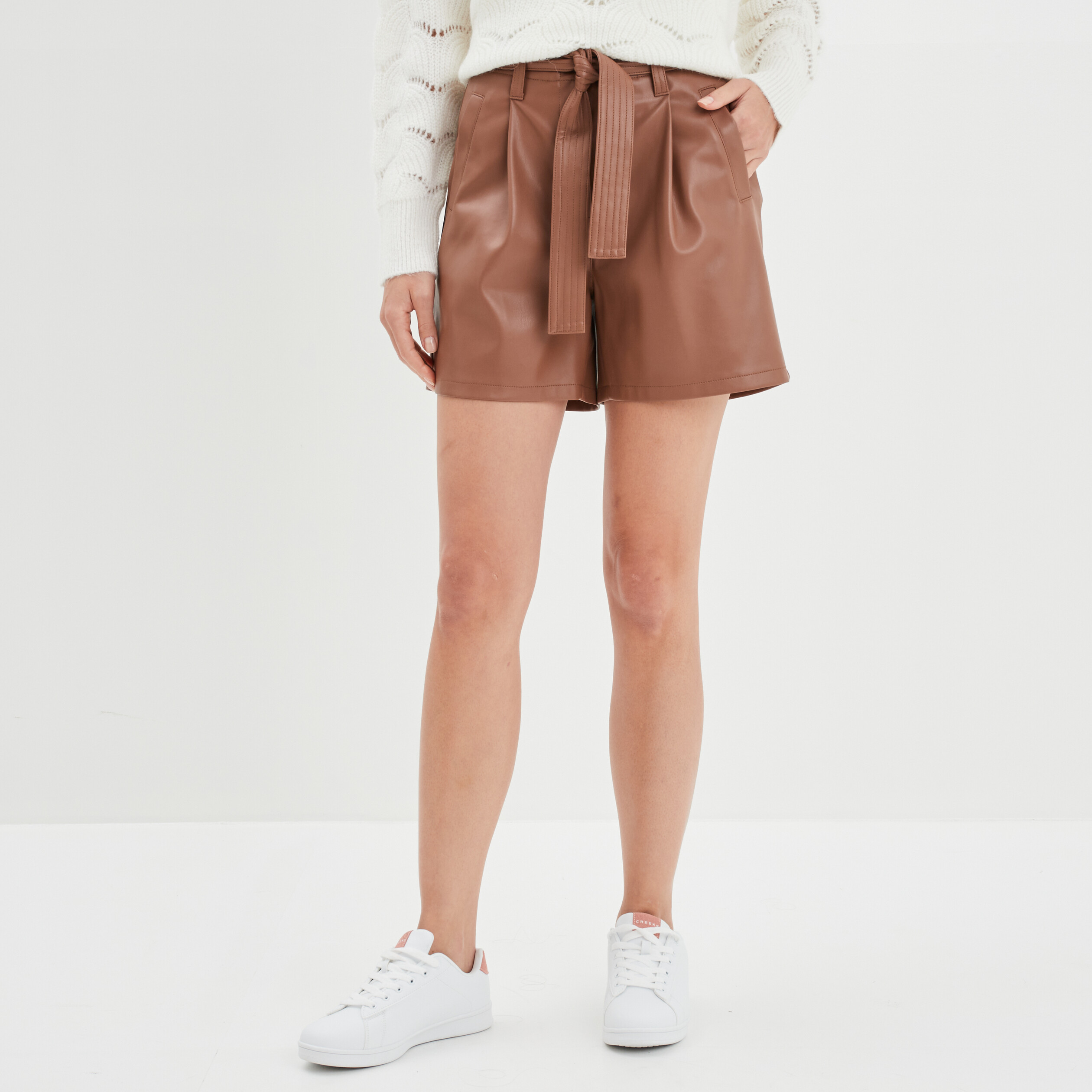 Short simili cuir large ceinturé marron femme | La Halle