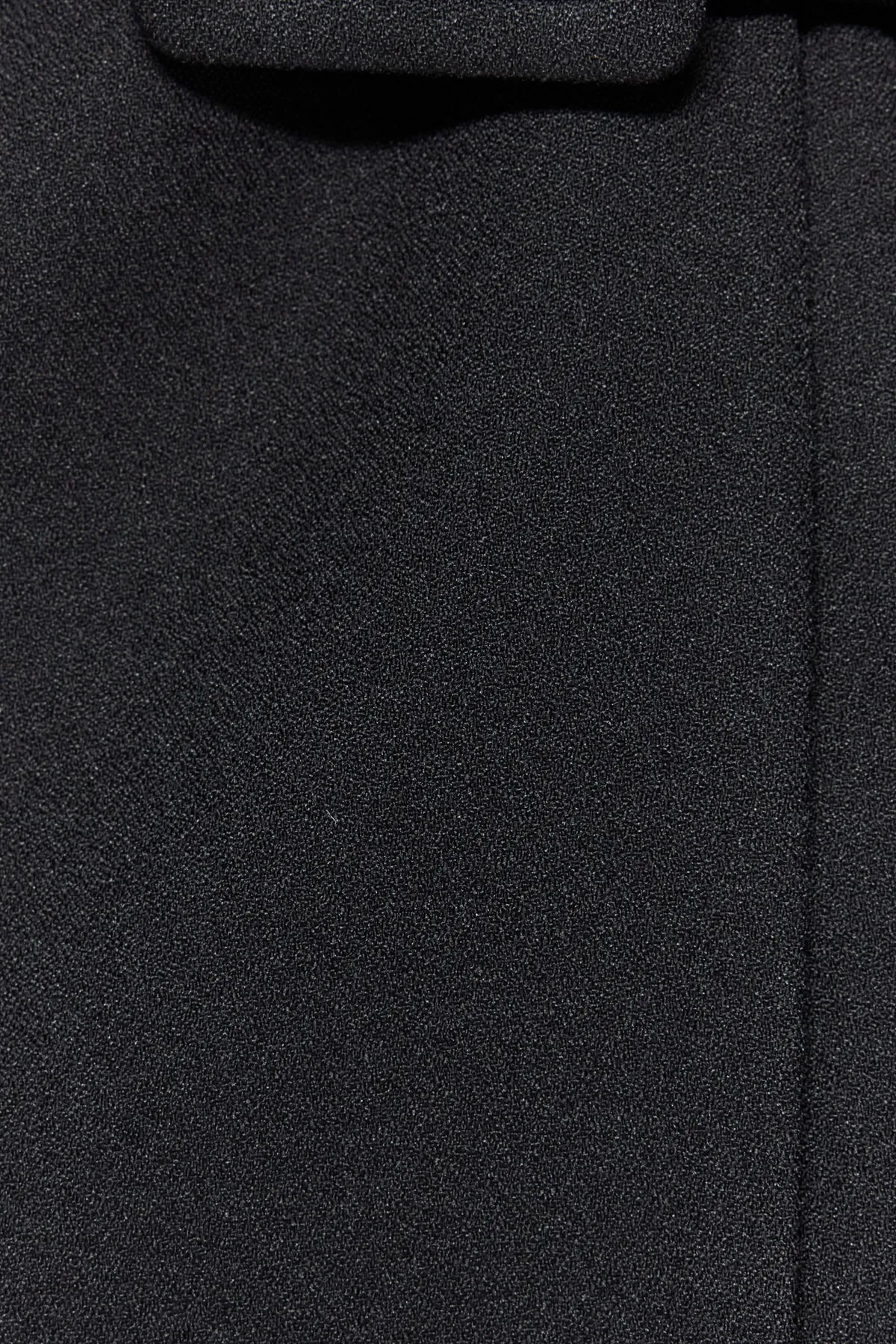 Trendyol Modest  Schwarze, gefütterte Webjacke mit Gürtel TCTSS23CK00007