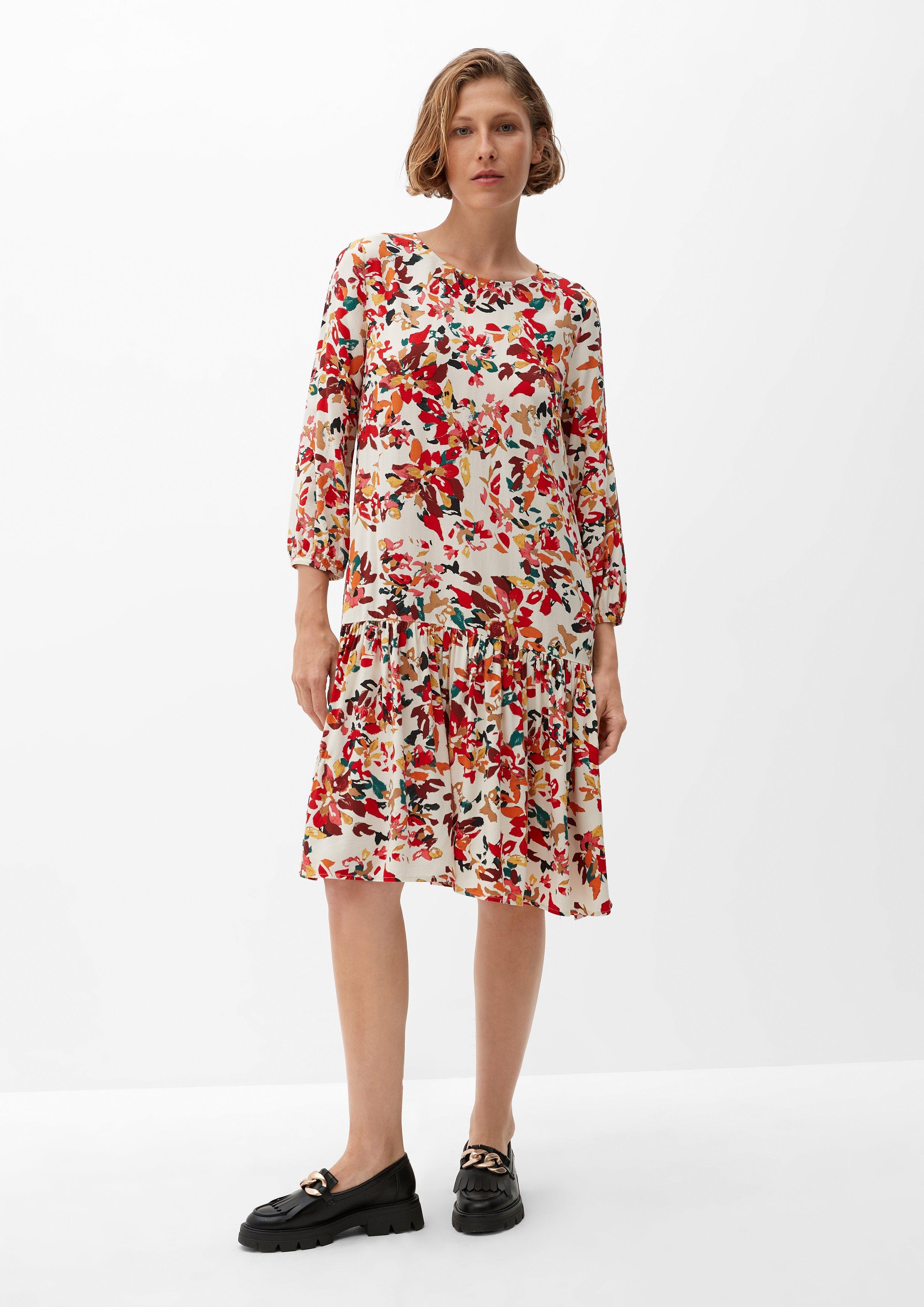 Gemustertes Kleid mit Volant  2120533-81A0