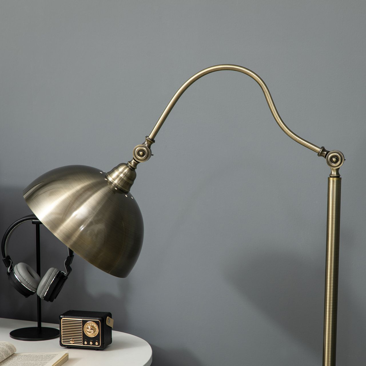 HOMCOM Stehleuchte im Vintage-Design, verstellbare Stehlampe für Wohnzimmer