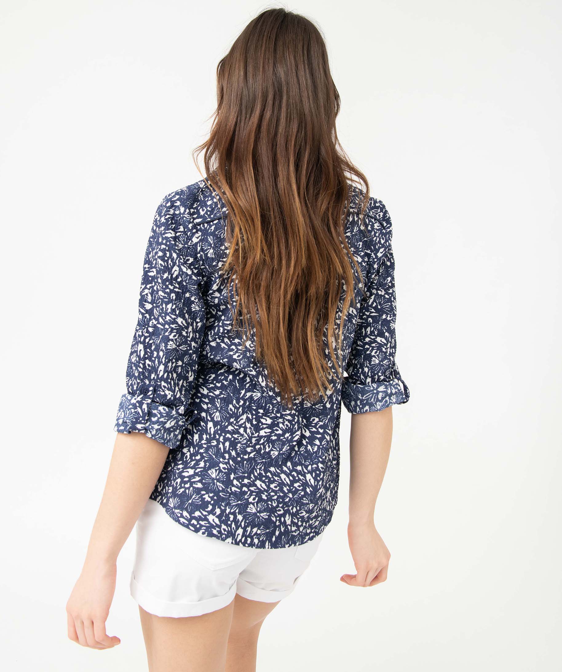 Chemise femme à motifs fleuris avec manches retroussables imprime | GEMO
