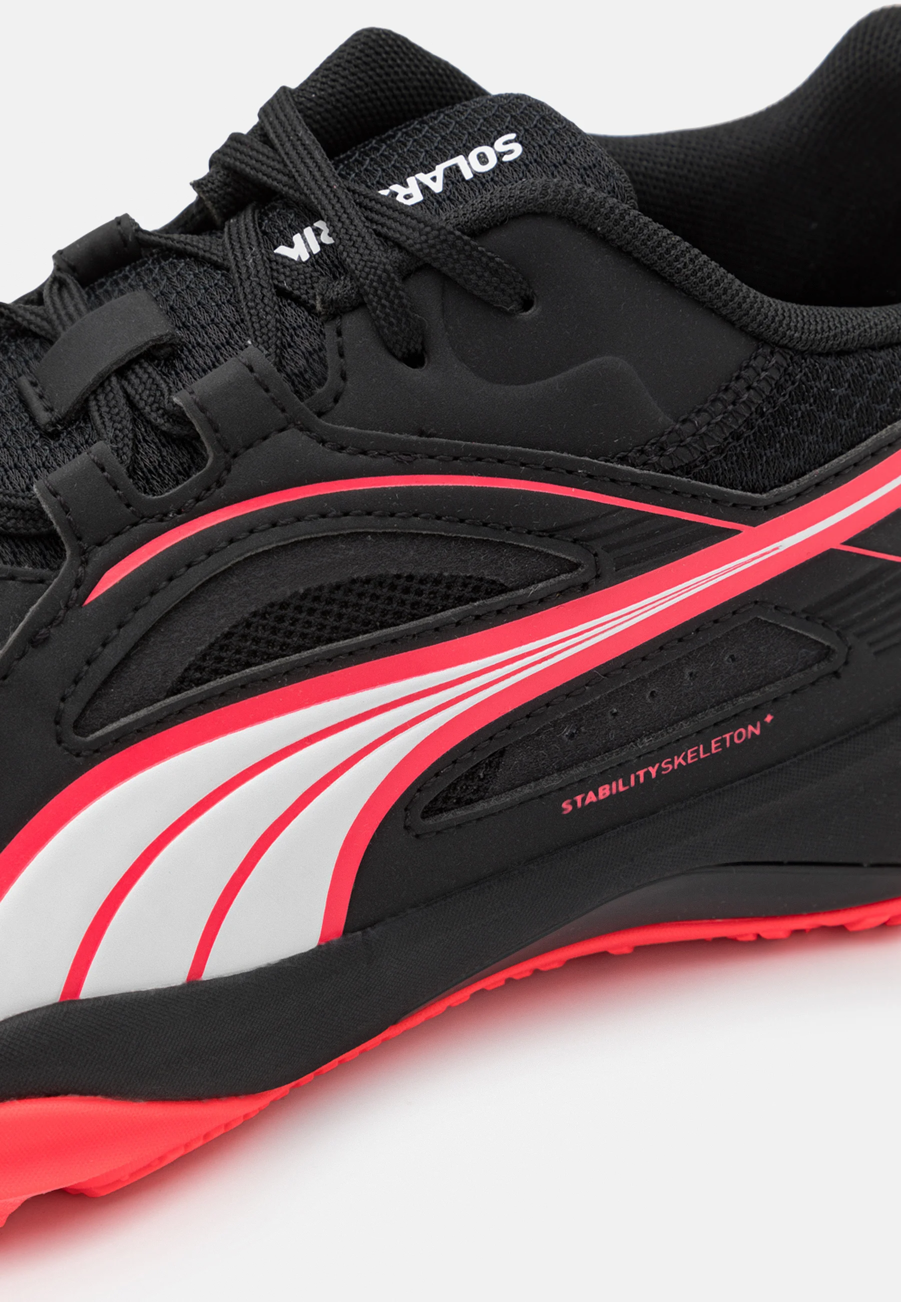 Puma SOLARSTRIKE II - Zapatillas de entrenamiento