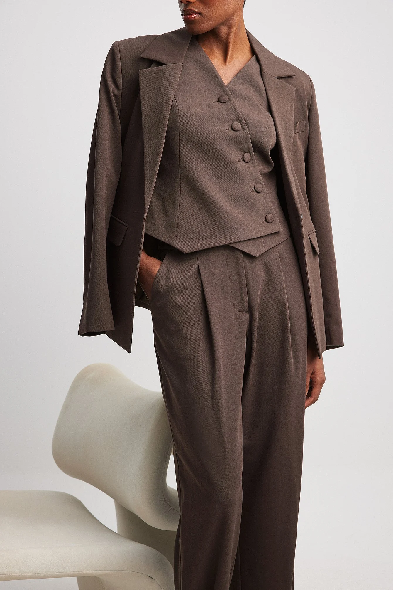Karottenhose mit hoher Taille