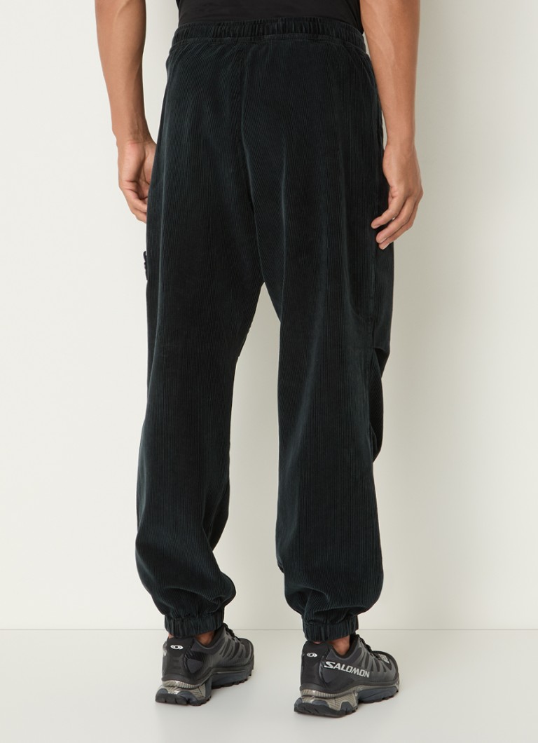 Pantaloni Stone Island 30506 cu logo tapered