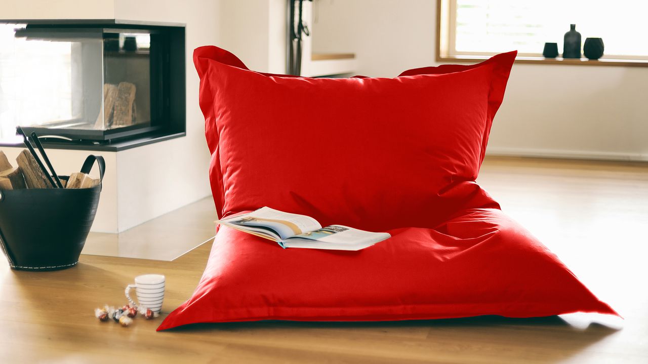 Kinzler Outdoorfähiger Riesensitzsack ca. 140 x 180 cm, Farbe rot