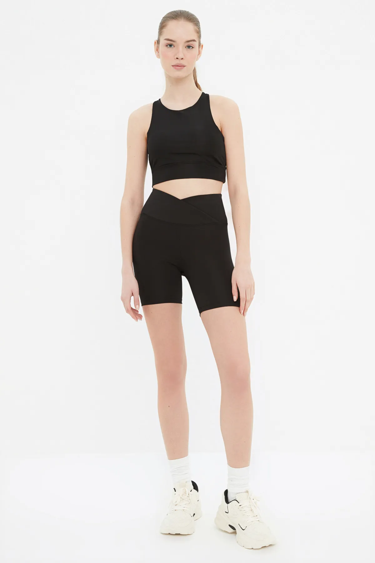 Trendyol Collection  Schwarze Restorer Zweireiher-Sportshorts/kurze Leggings aus Strick mit Taillendetail TWOSS21SR0714