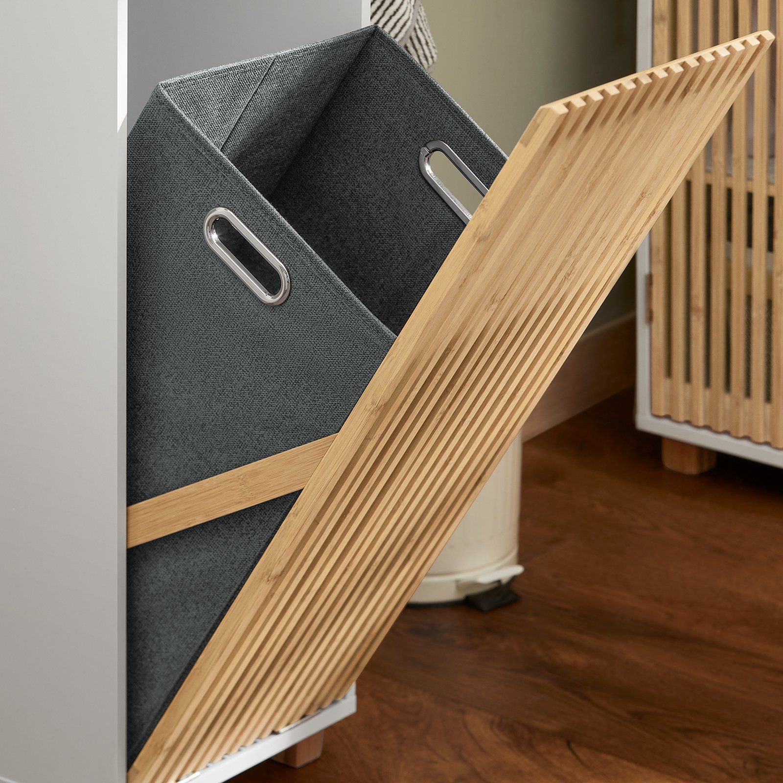 SoBuy Wäscheschrank BZR126 Badschrank mit Wäschesack Wäschetruhe Wäschesammler Wäschekorb