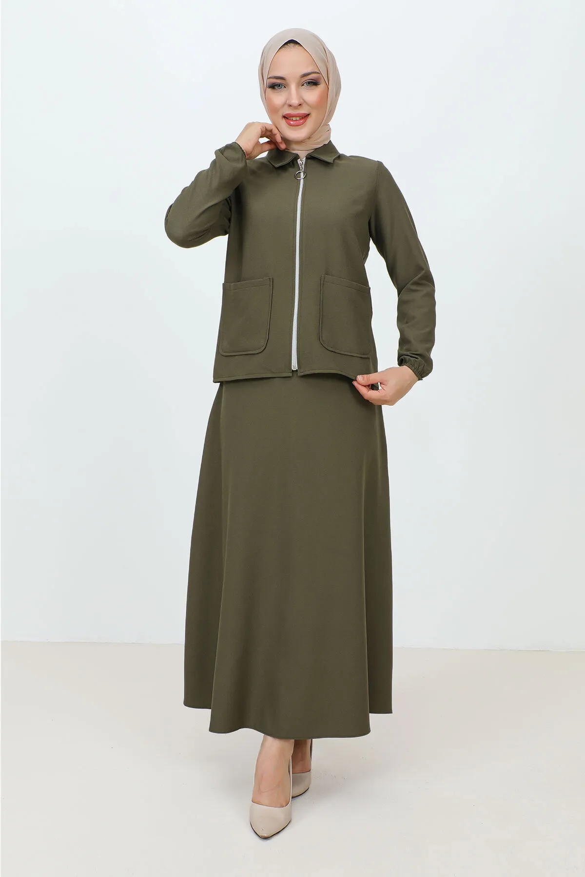 Tesettür Dünyası  Anzug aus Krepp mit Taschenrock und Reißverschluss TSD231205 Khaki