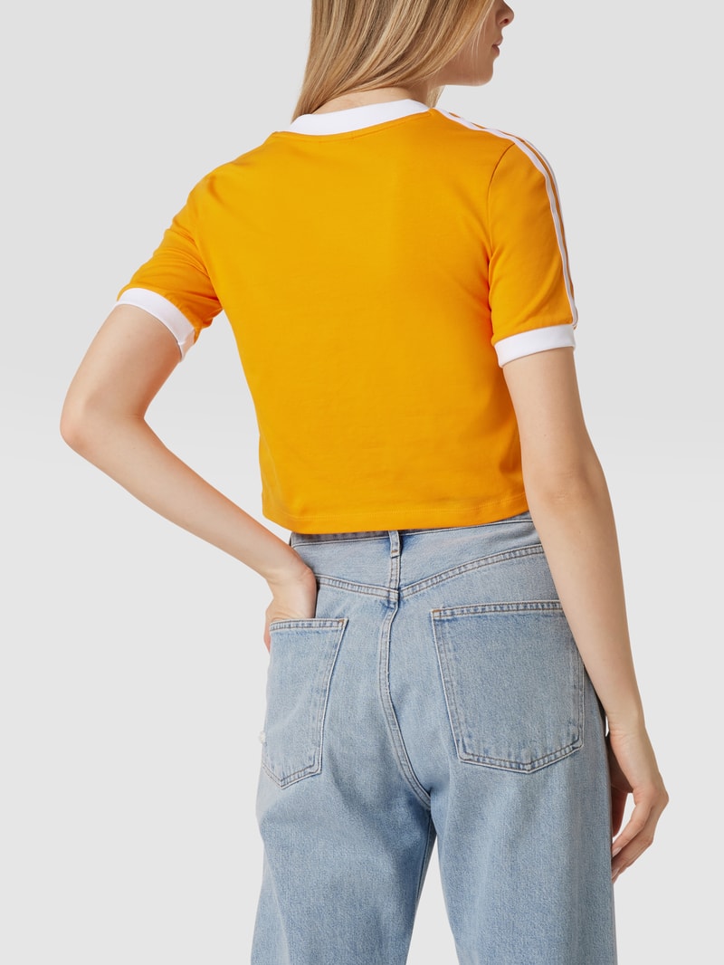 Crop T-Shirt mit V-Ausschnitt in orange