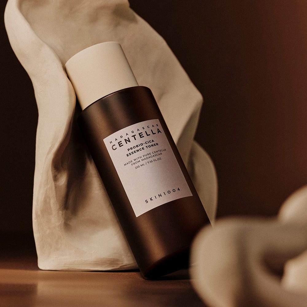 SKIN1004 Madagascar Probio-Cica Essense Toner 210 ml
