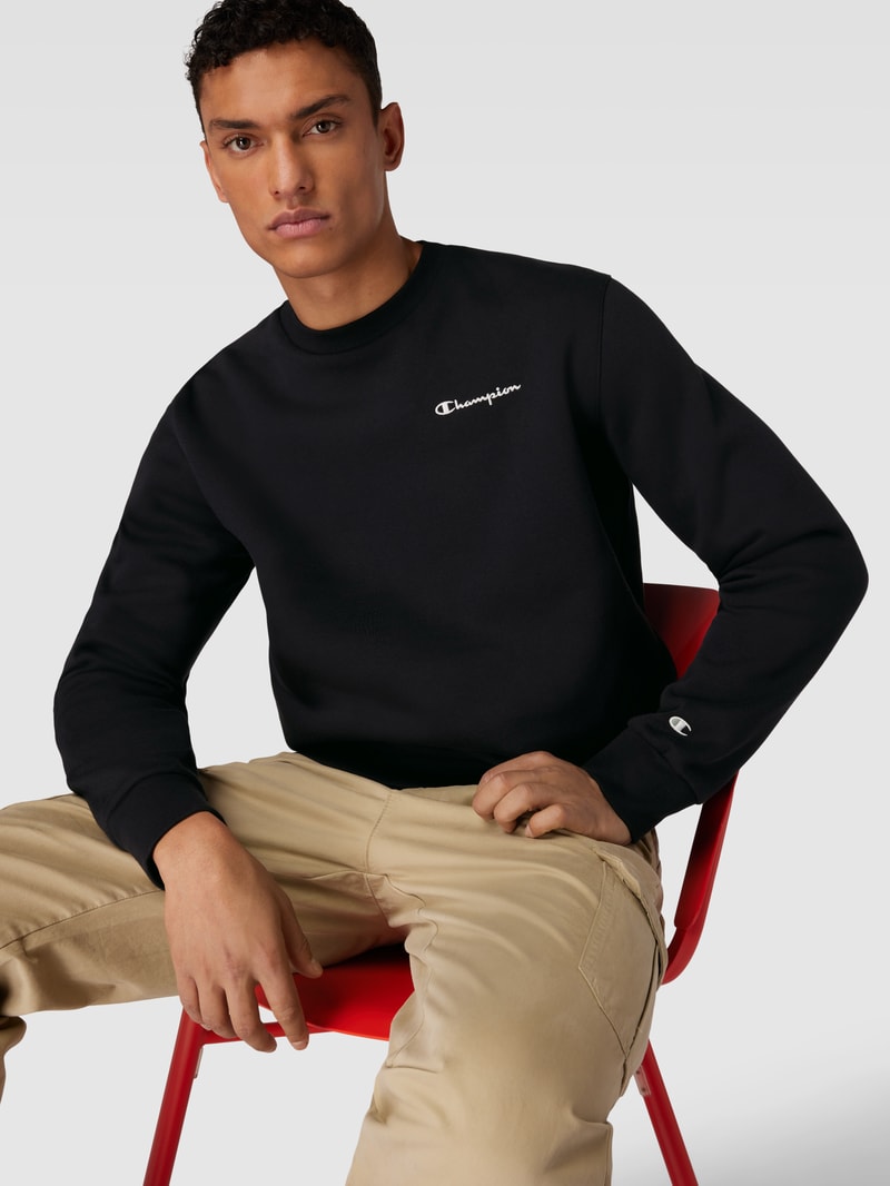 Sweatshirt in unifarbenem Design Modell 'Rochester' in schwarz