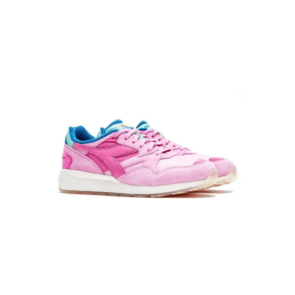 Diadora x iuter Spectrum N9002 Giro Pirati Pack 501.179676.50138 / pink