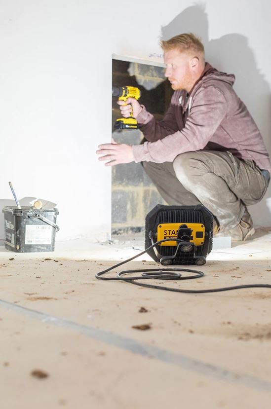 Stanley FMHT81508-1 FATMAX® Lampa budowlana Bluetooth 3000 lm