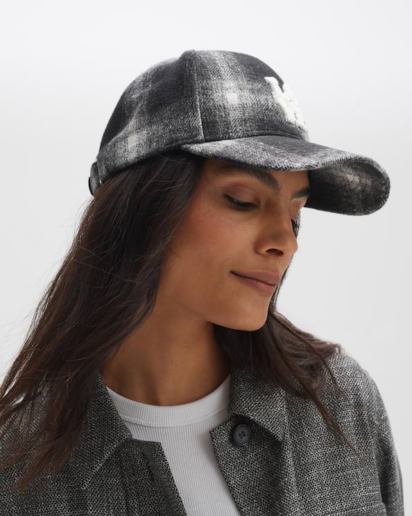 Cap Akani cap