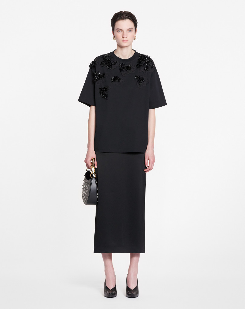 TEE-SHIRT OVERSIZE À BRODERIES FLEURS