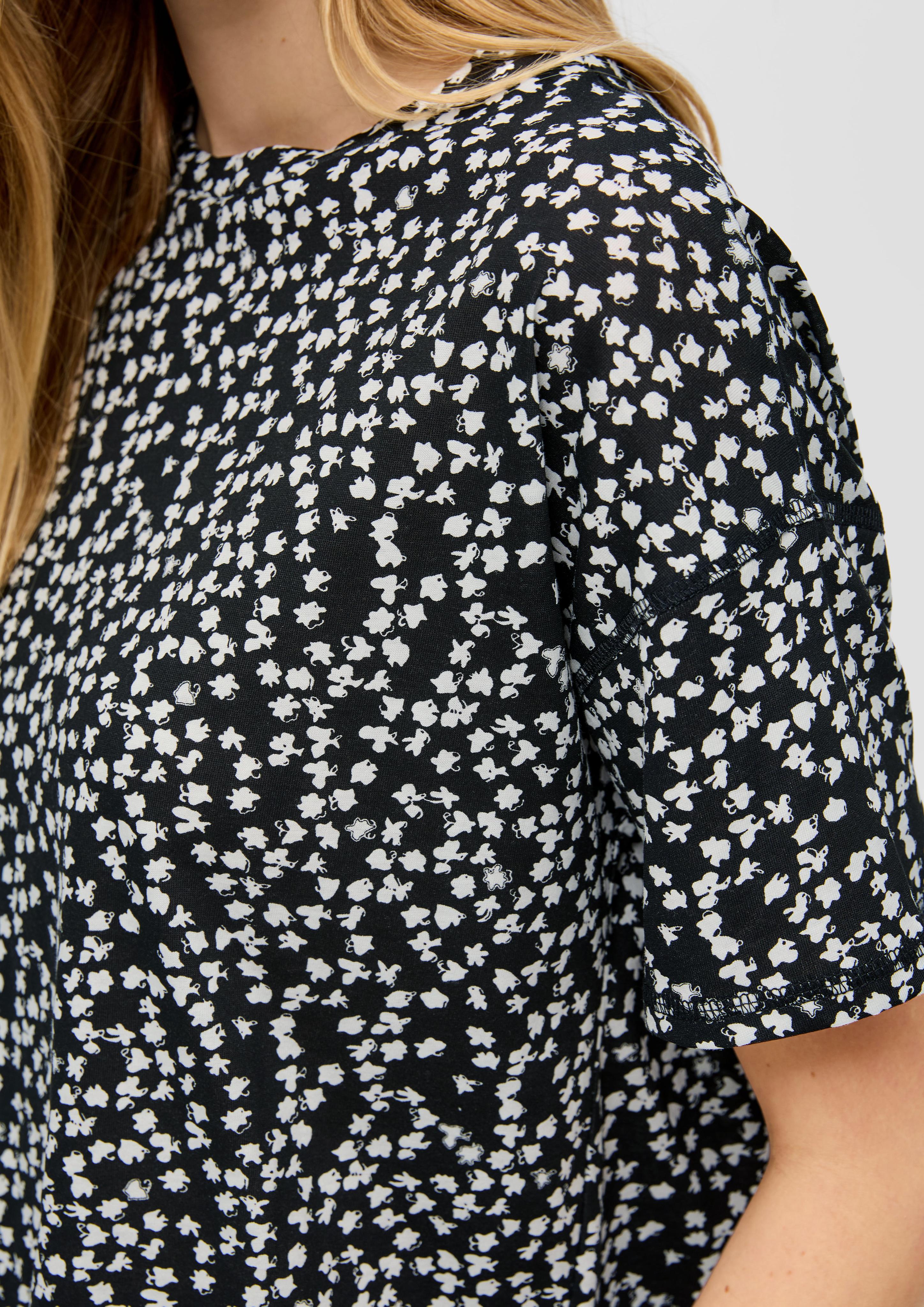T-Shirt mit All-over-Print im Loose Fit  2141079-99A4