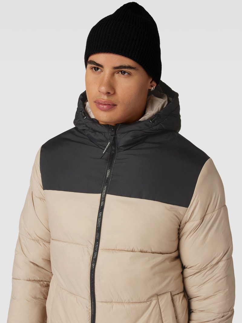 Steppjacke mit Stehkragen Modell 'ETOBY' in beige