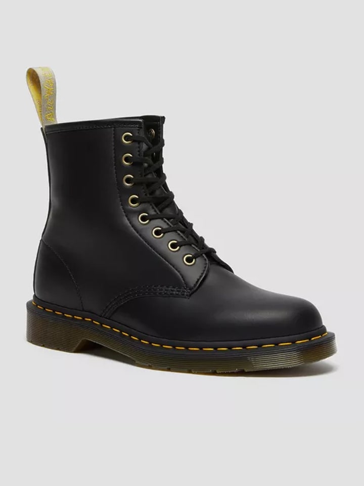 Dr. Martens Boots in Schwarz günstig kaufen