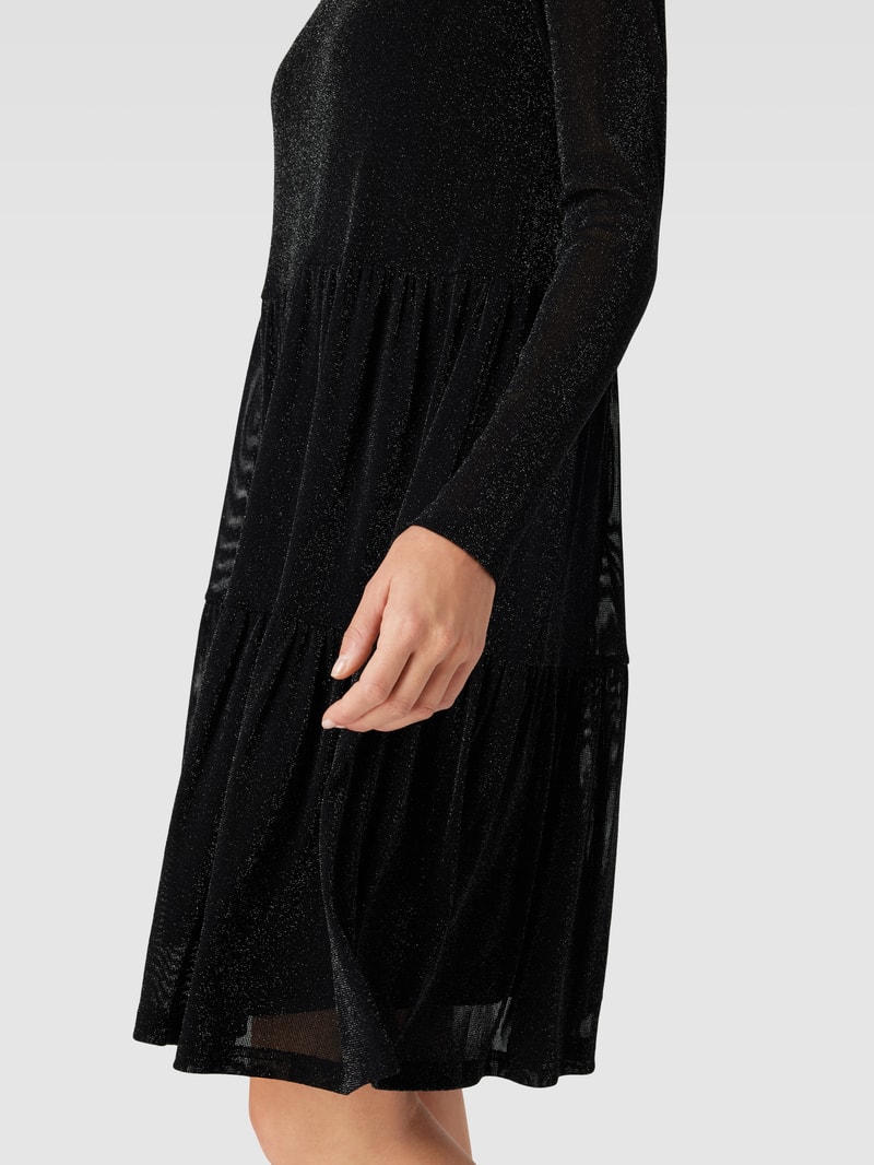 Minikleid im Stufenlook mit Rundhalsausschnitt in schwarz