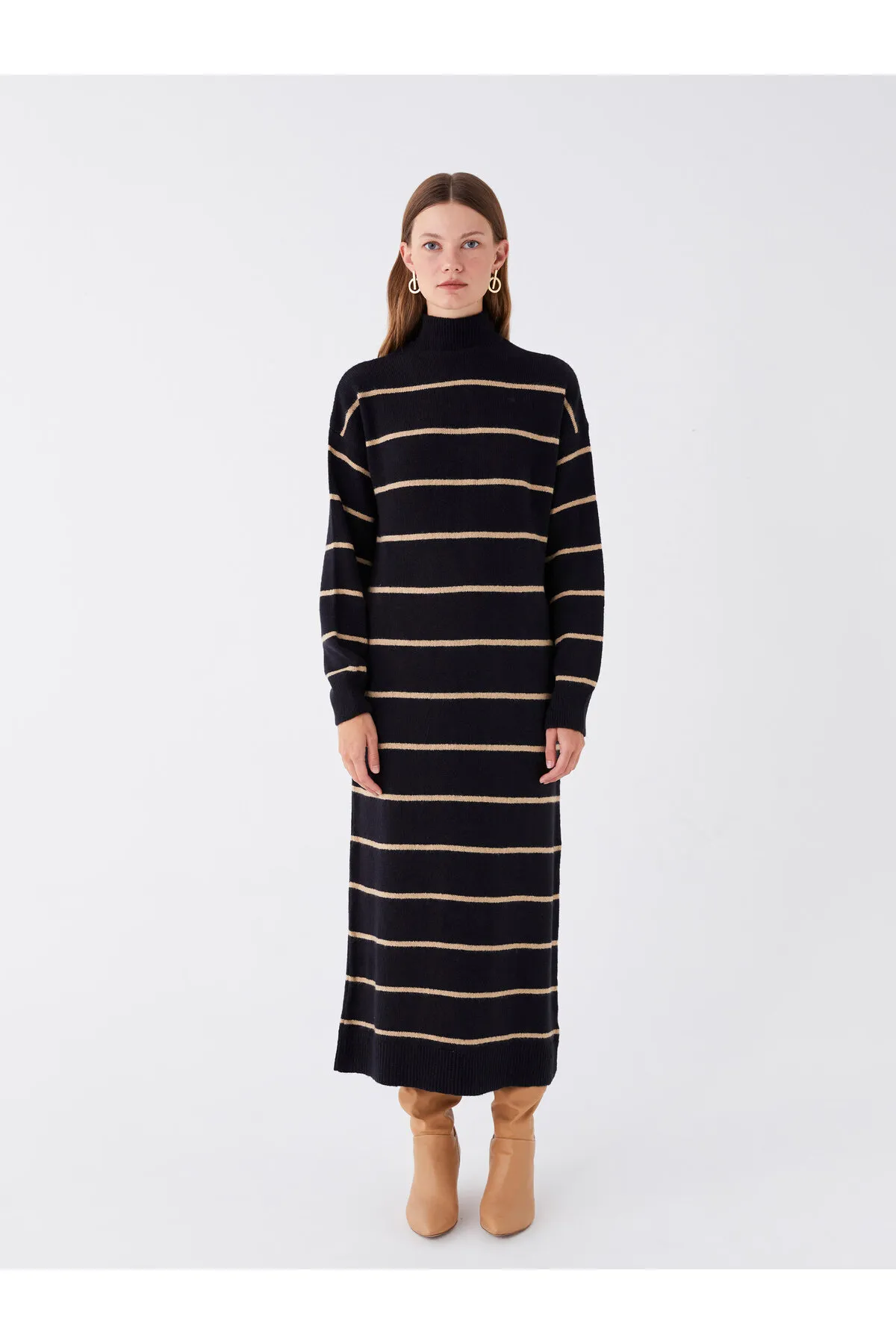 LC Waikiki  Gestreiftes, langärmliges Damen-Strickkleid mit halbem Rollkragen